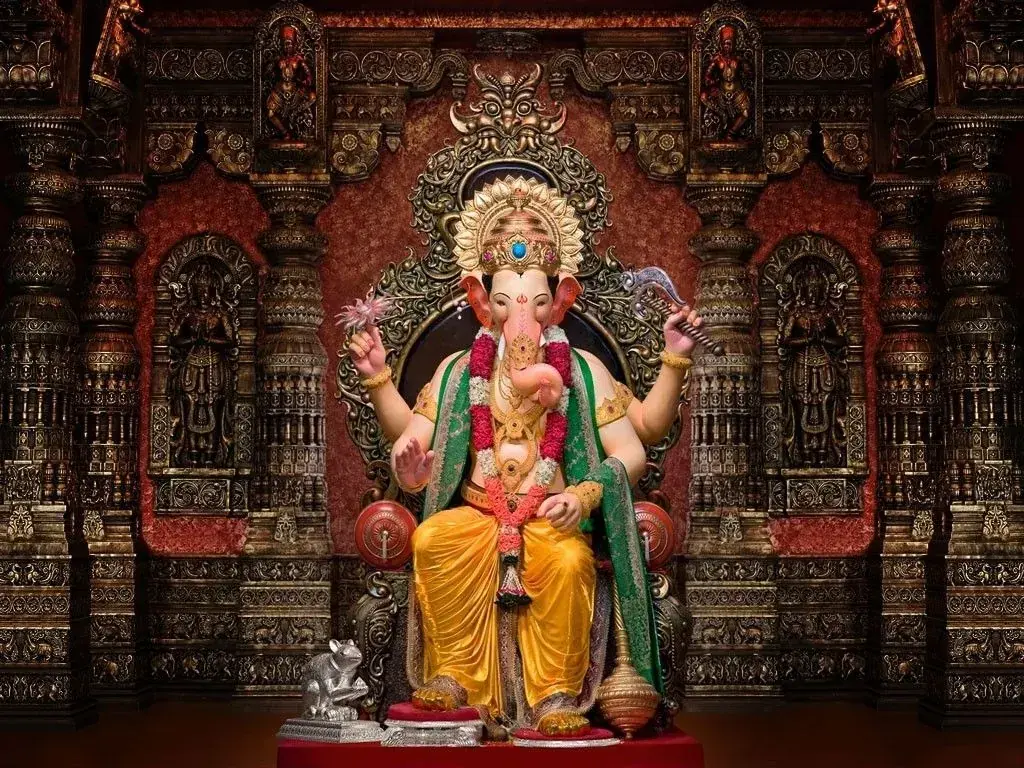 Lalbaugcha Raja Ganesh idol